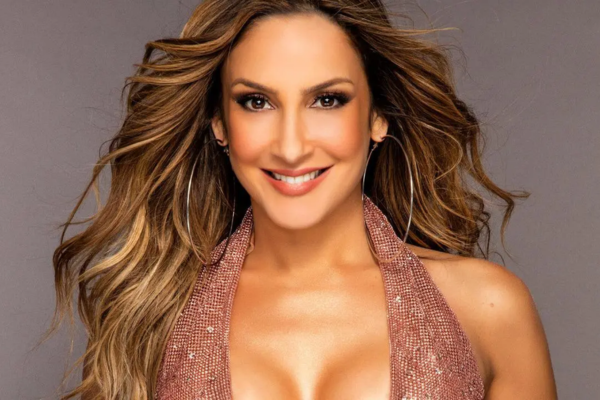 Claudia Leitte é confirmada no Coité Folia 2026 e retorna ao município após mais de duas décadas